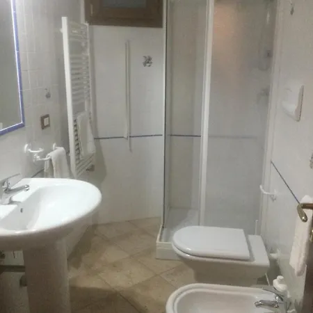 Edo 卡拉·利贝罗托